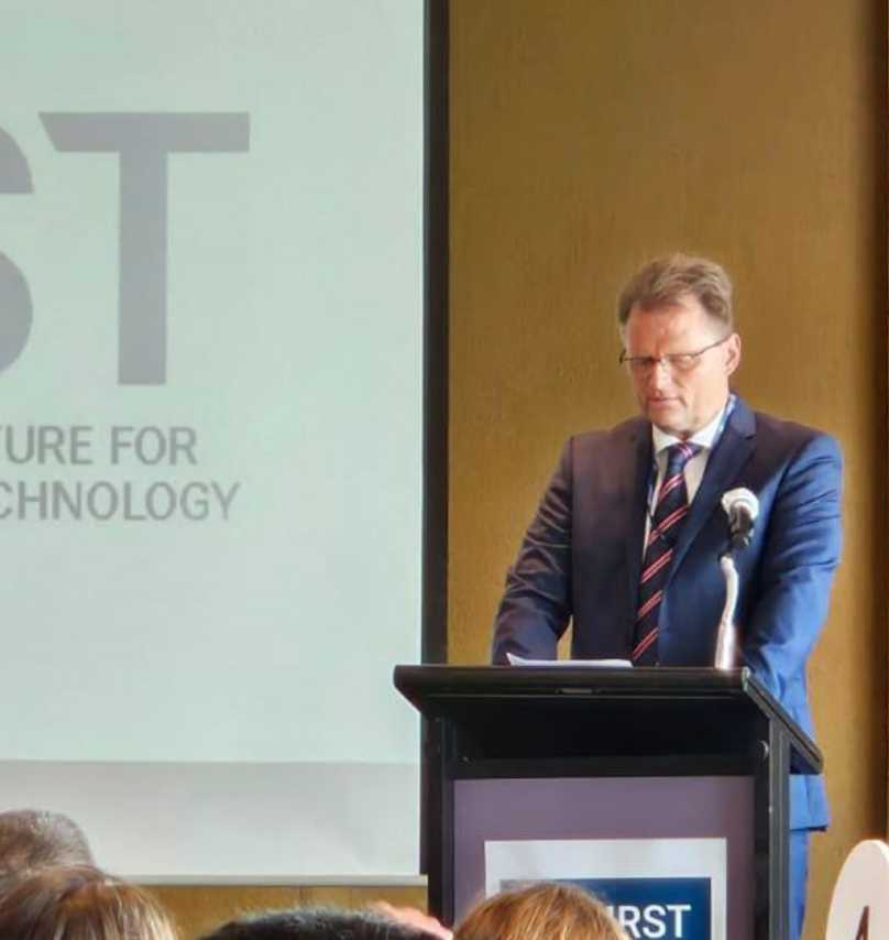 Lars van Dassen Highlights the Importance of Collaboration at the FIRST Conference